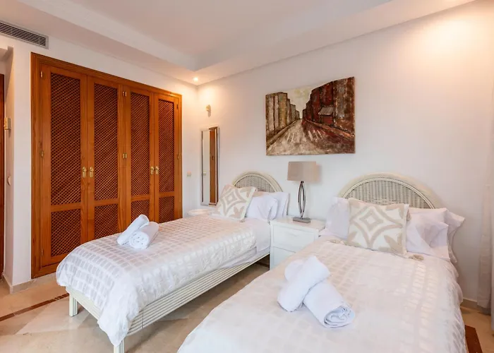 Afrodite - Frontline Lejlighed