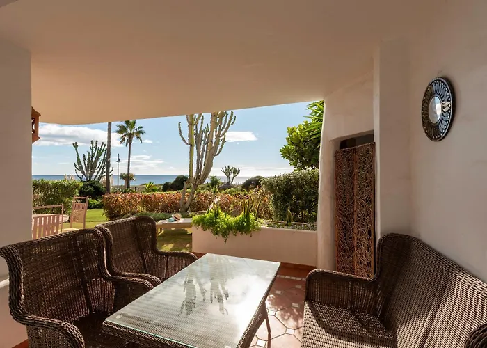 Afrodite - Frontline Lejlighed