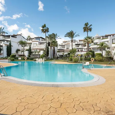 Apartament Afrodite - Frontline