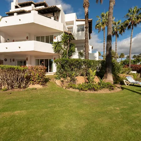 Apartament Afrodite - Frontline