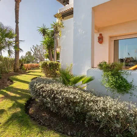 Afrodite - Frontline Apartament