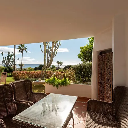 Afrodite - Frontline Apartament