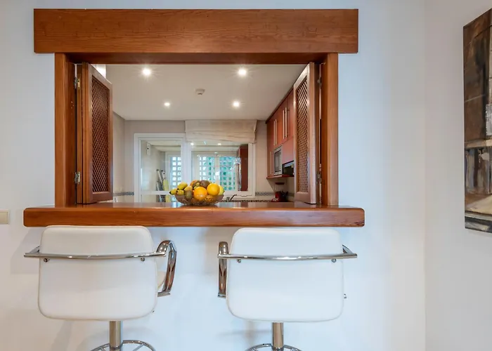 Afrodite - Frontline Apartment Estepona