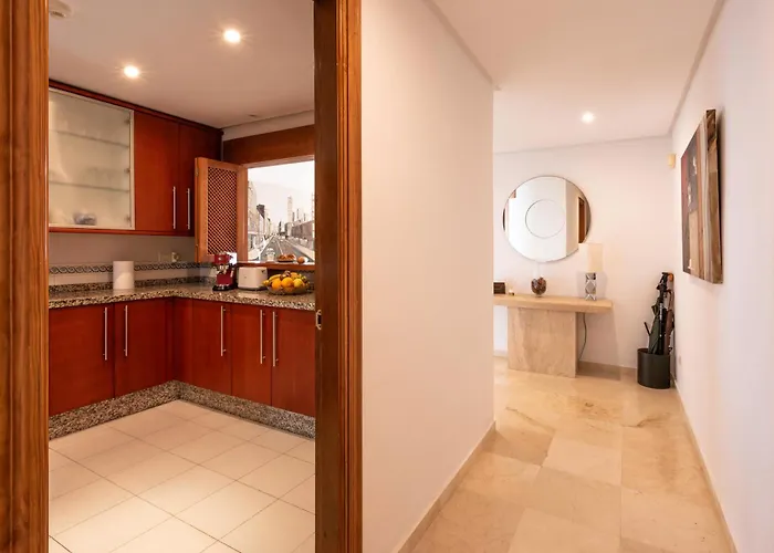 Afrodite - Frontline * Estepona