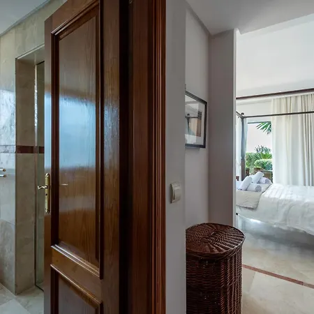 Apartment Afrodite - Frontline Estepona